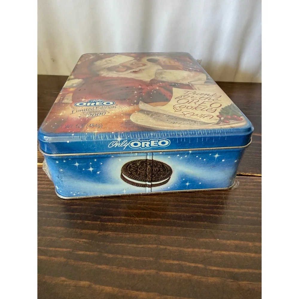 Vintage Oreo Limited Edition 2000 Christmas Santa Collector Tin Factory Sealed